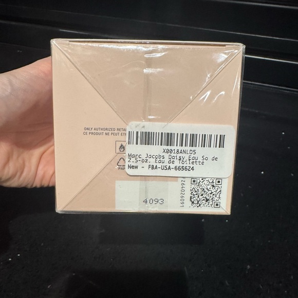 NWT Marc Jacobs Daisy Eau So Fresh Perfume 2.5oz - Picture 4 of 4